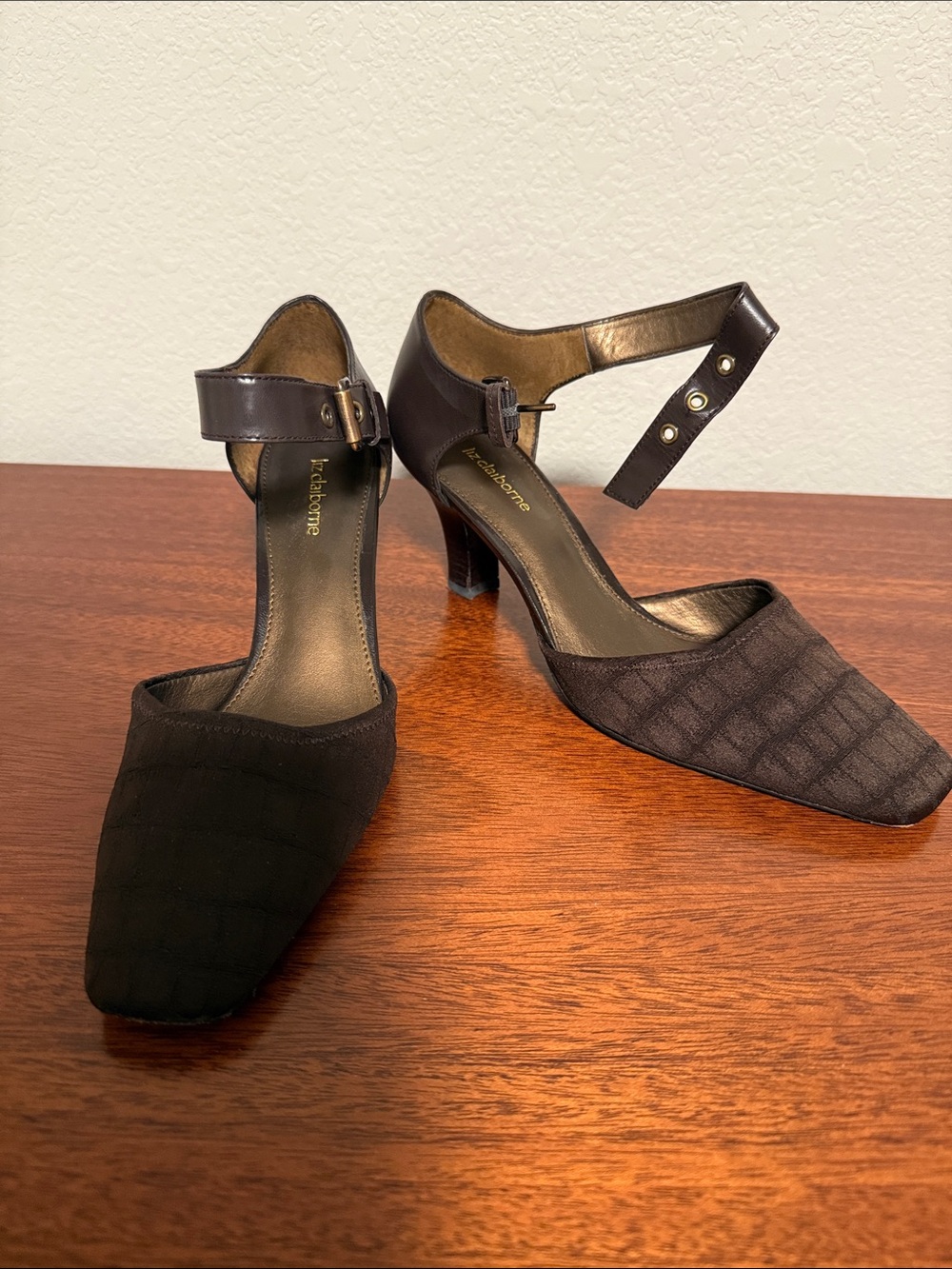 Liz Claiborne Black Ankle-Strap Mid Heels